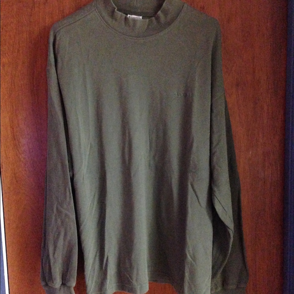Columbia long sleeve shirt